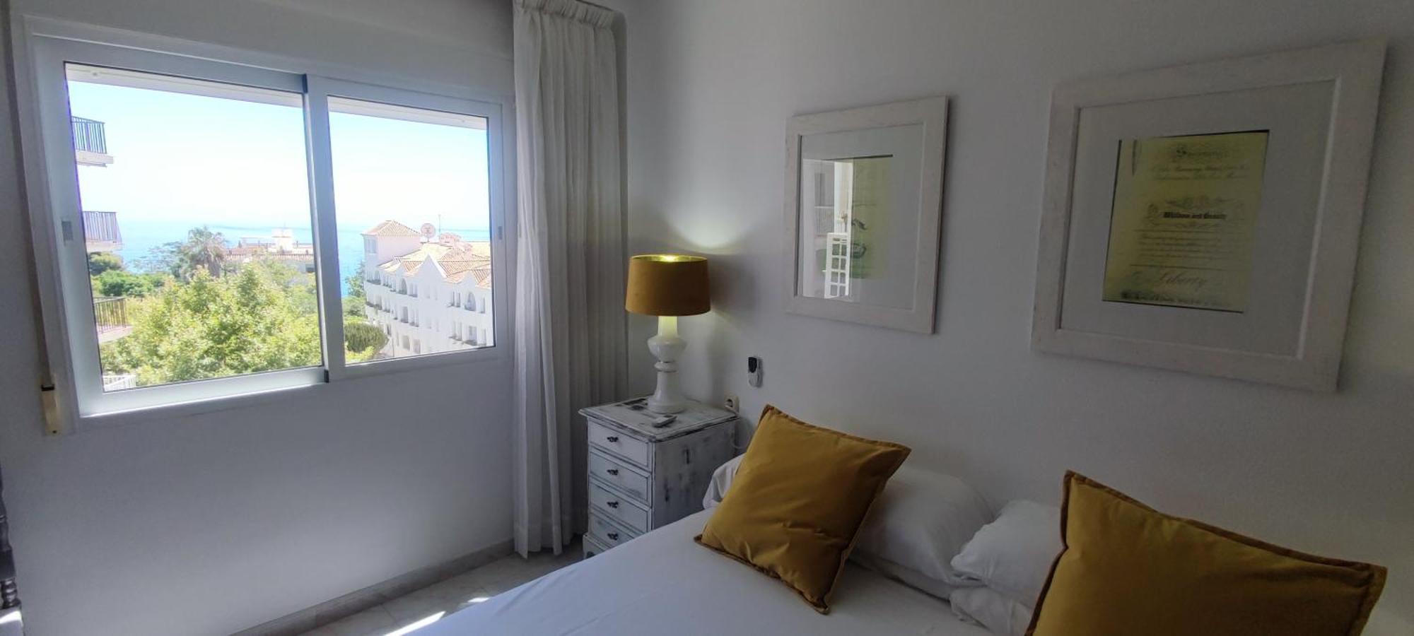 Nerja Gaviota Holidays Piscina Y Playa Exterior photo